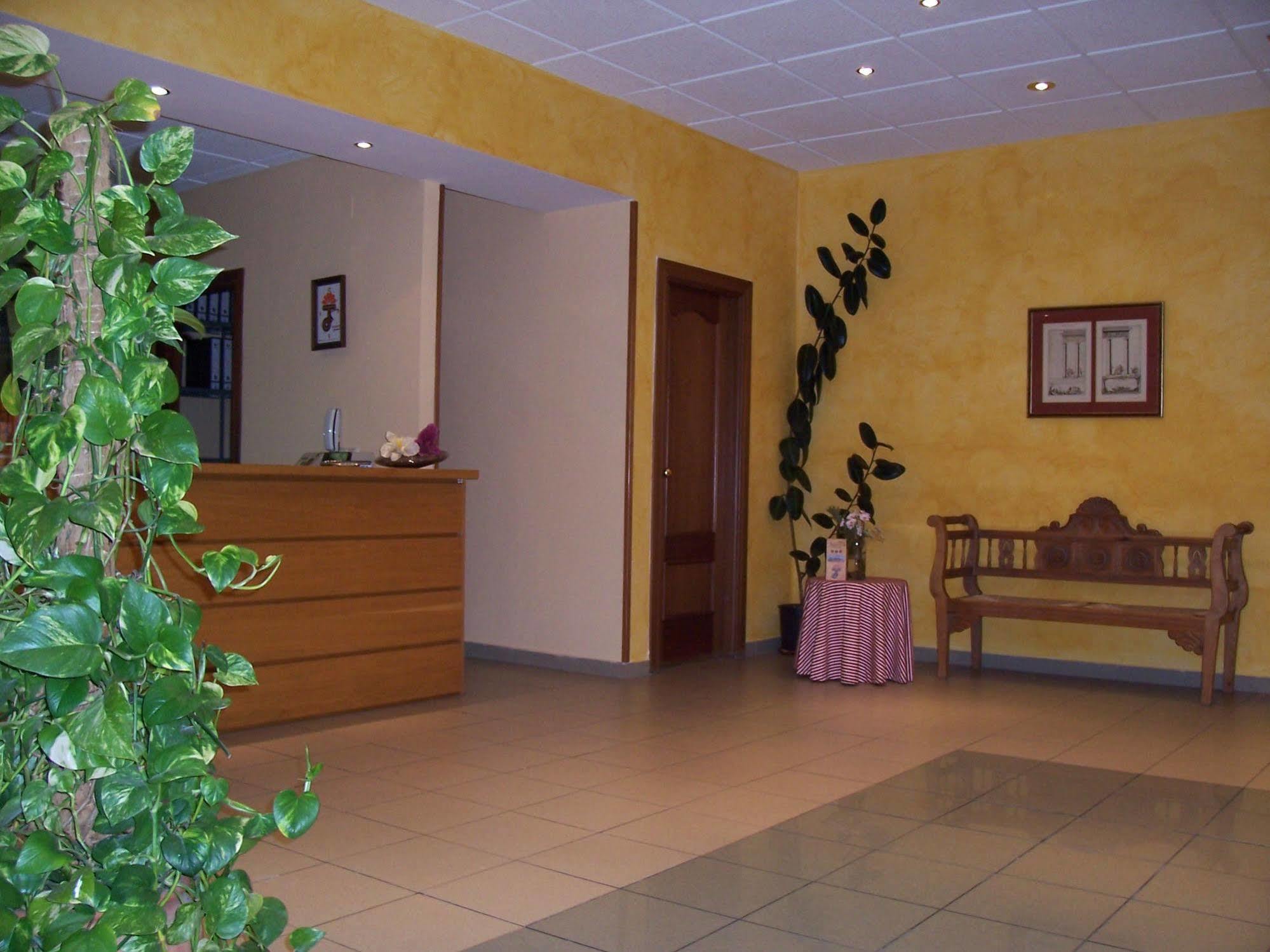 Mlc Benavente Hotell Inreriör bild